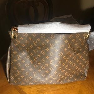 Meet your Posher, Sonia